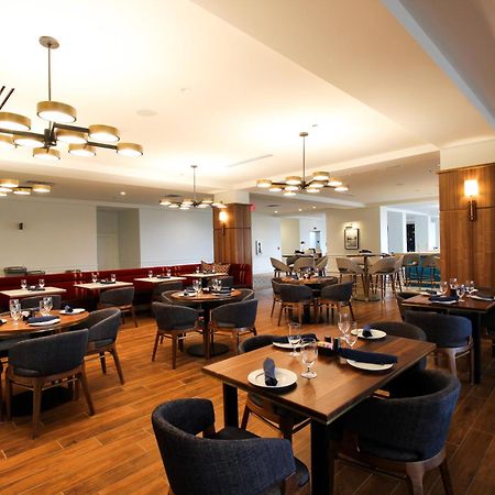 Doubletree By Hilton Clarksville Riverview Buitenkant foto