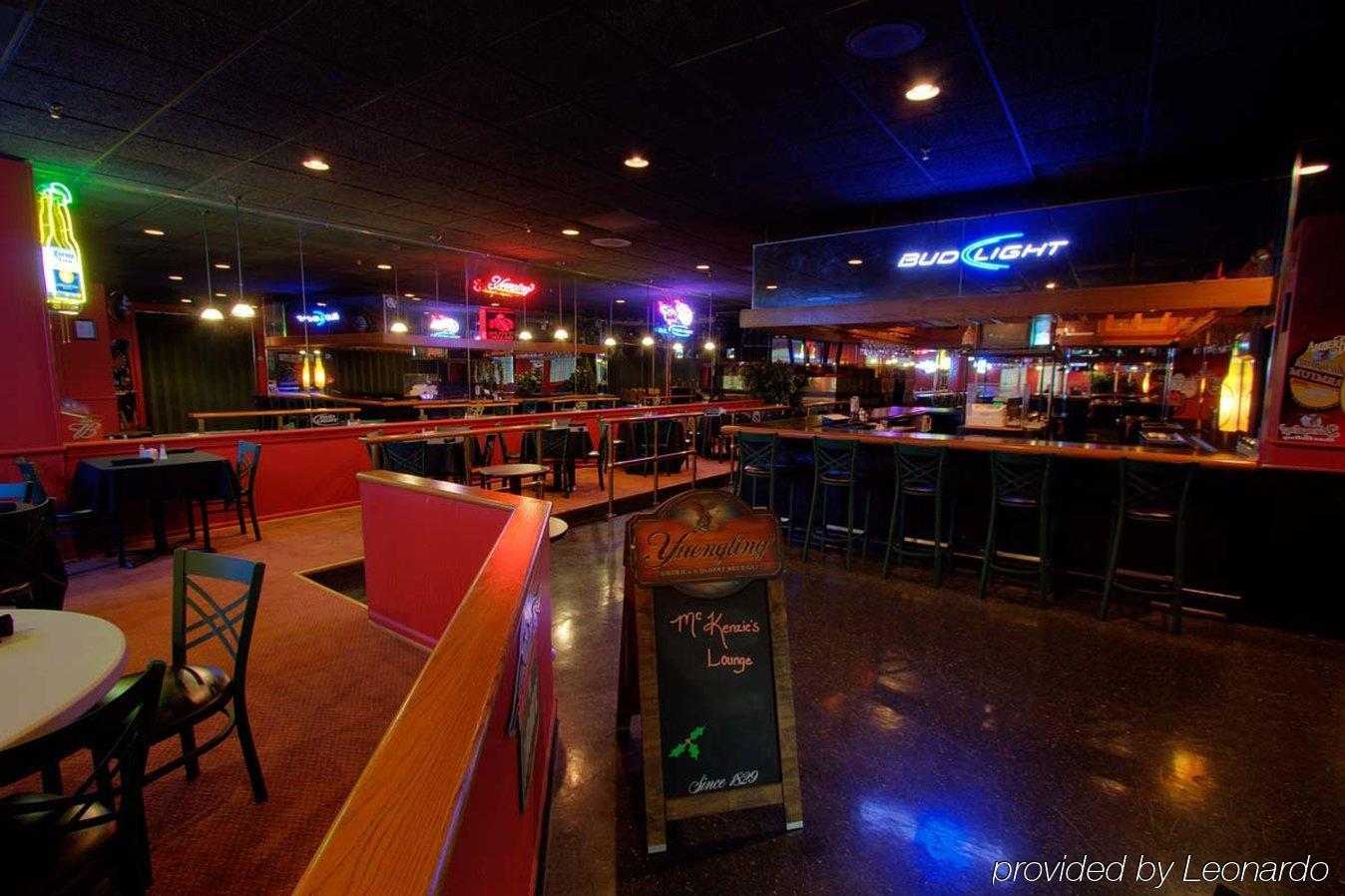Doubletree By Hilton Clarksville Riverview Restaurant foto