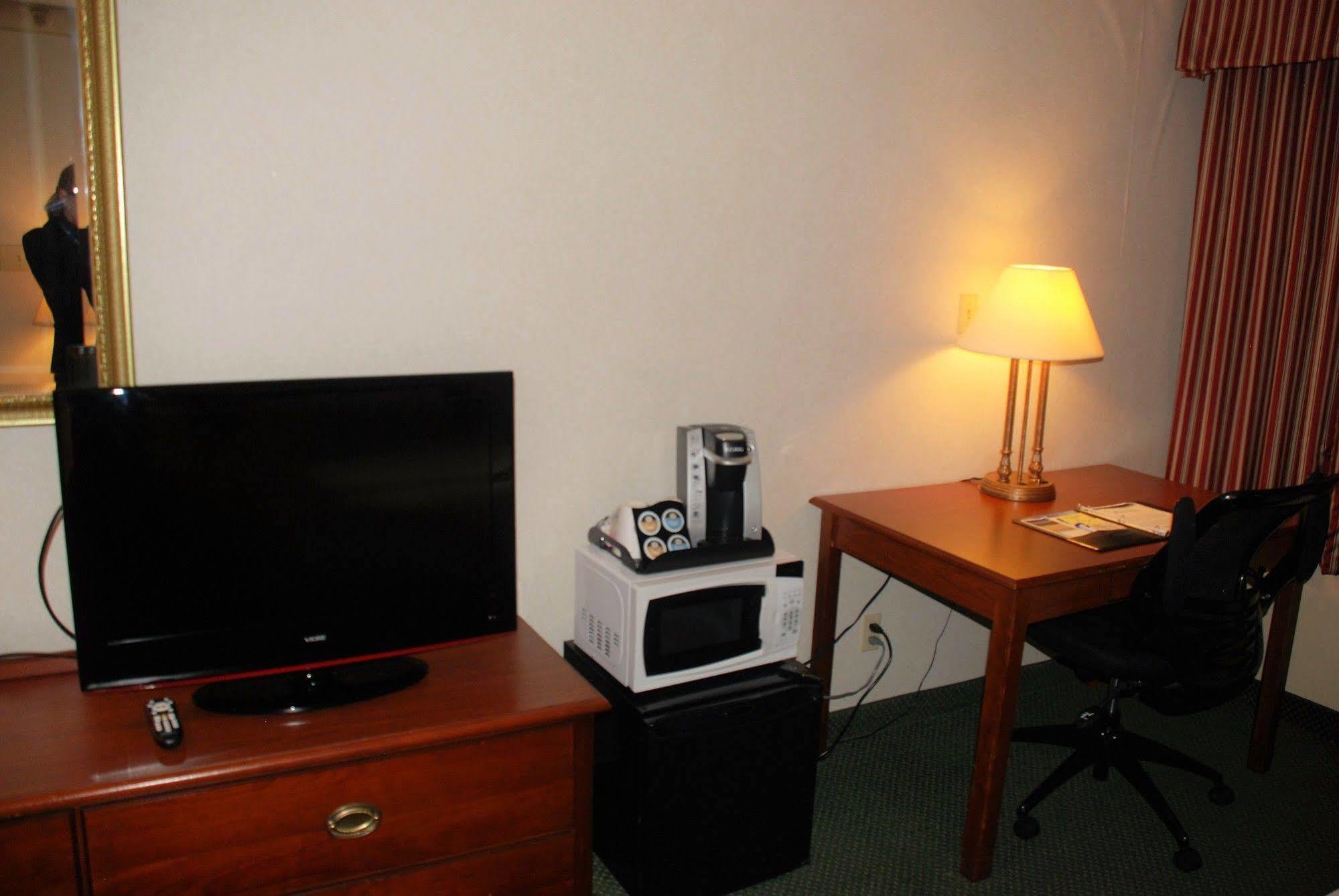 Doubletree By Hilton Clarksville Riverview Buitenkant foto