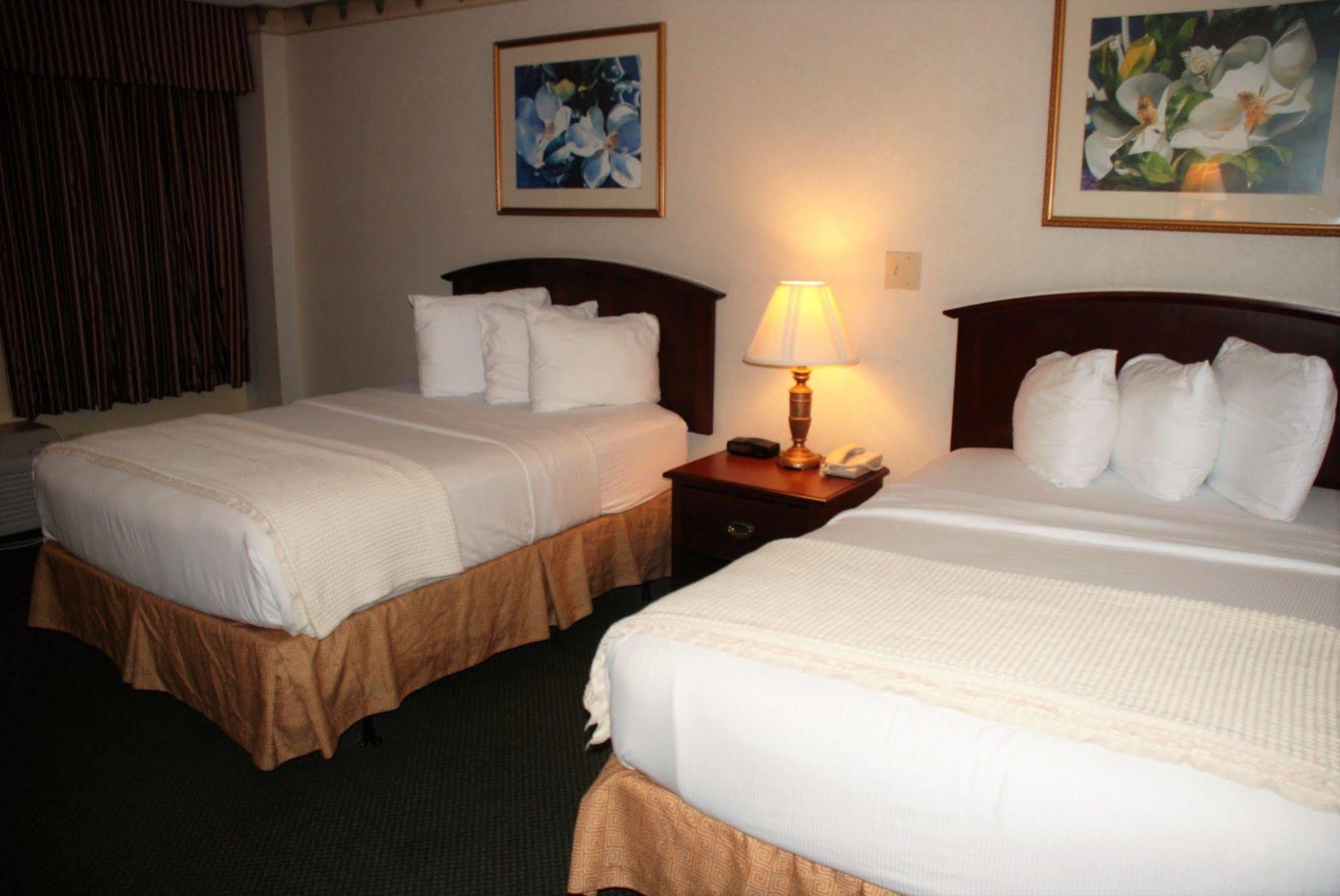 Doubletree By Hilton Clarksville Riverview Buitenkant foto