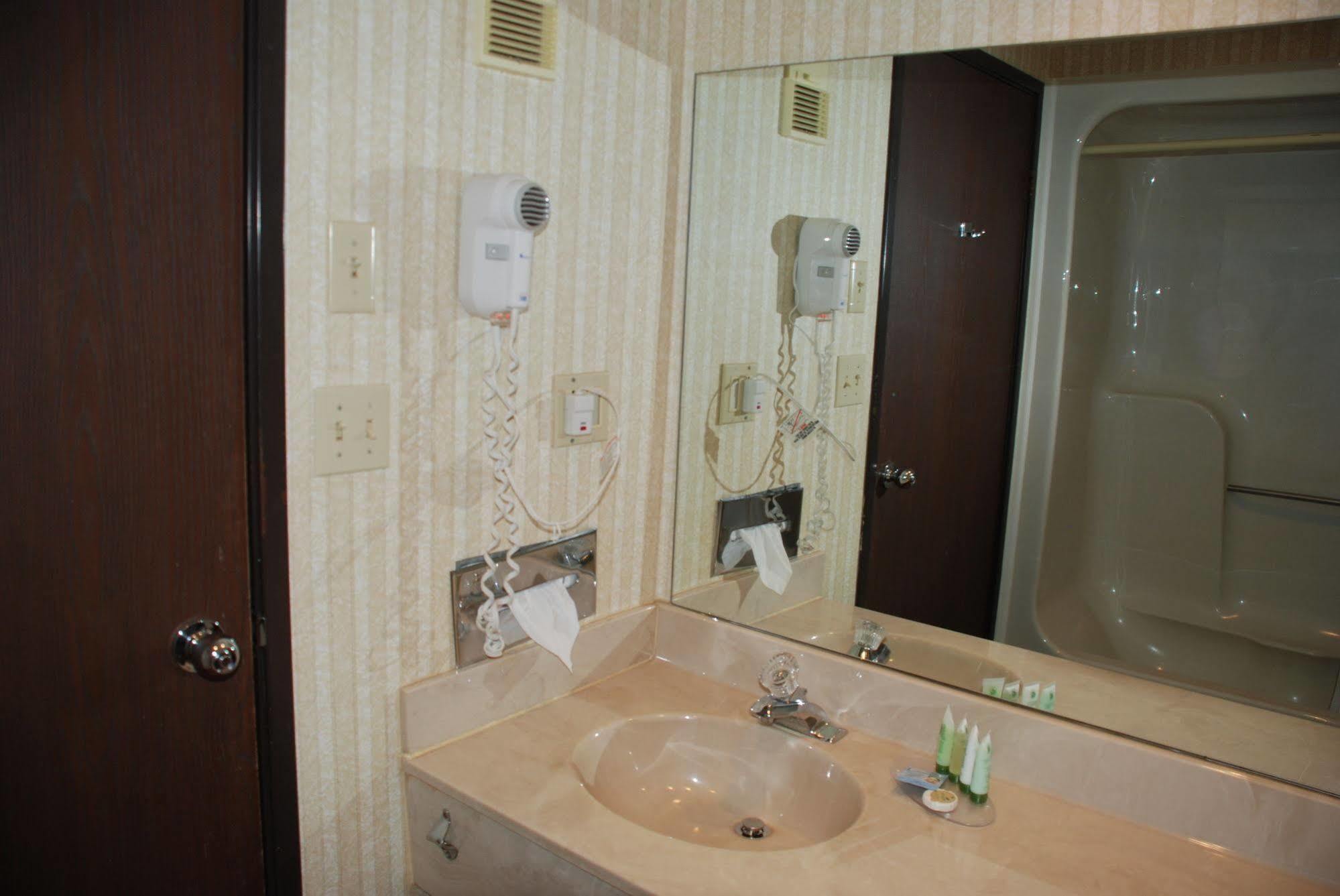 Doubletree By Hilton Clarksville Riverview Buitenkant foto
