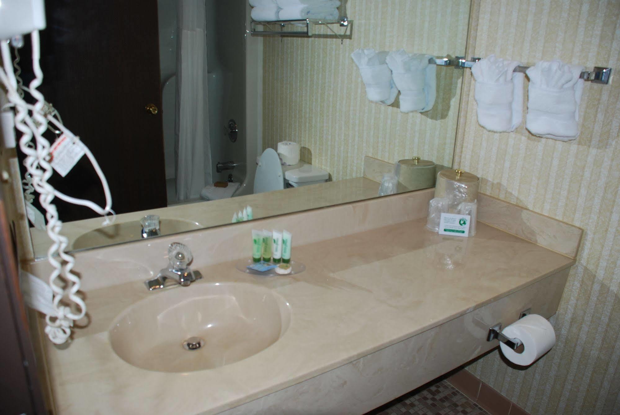 Doubletree By Hilton Clarksville Riverview Buitenkant foto